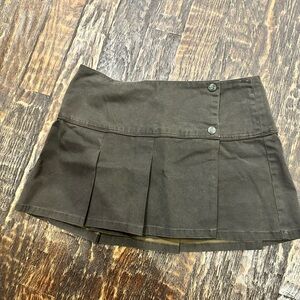Women’s Guess pleated fit & flare cotton/stretch Mini Skirt - army green/brown